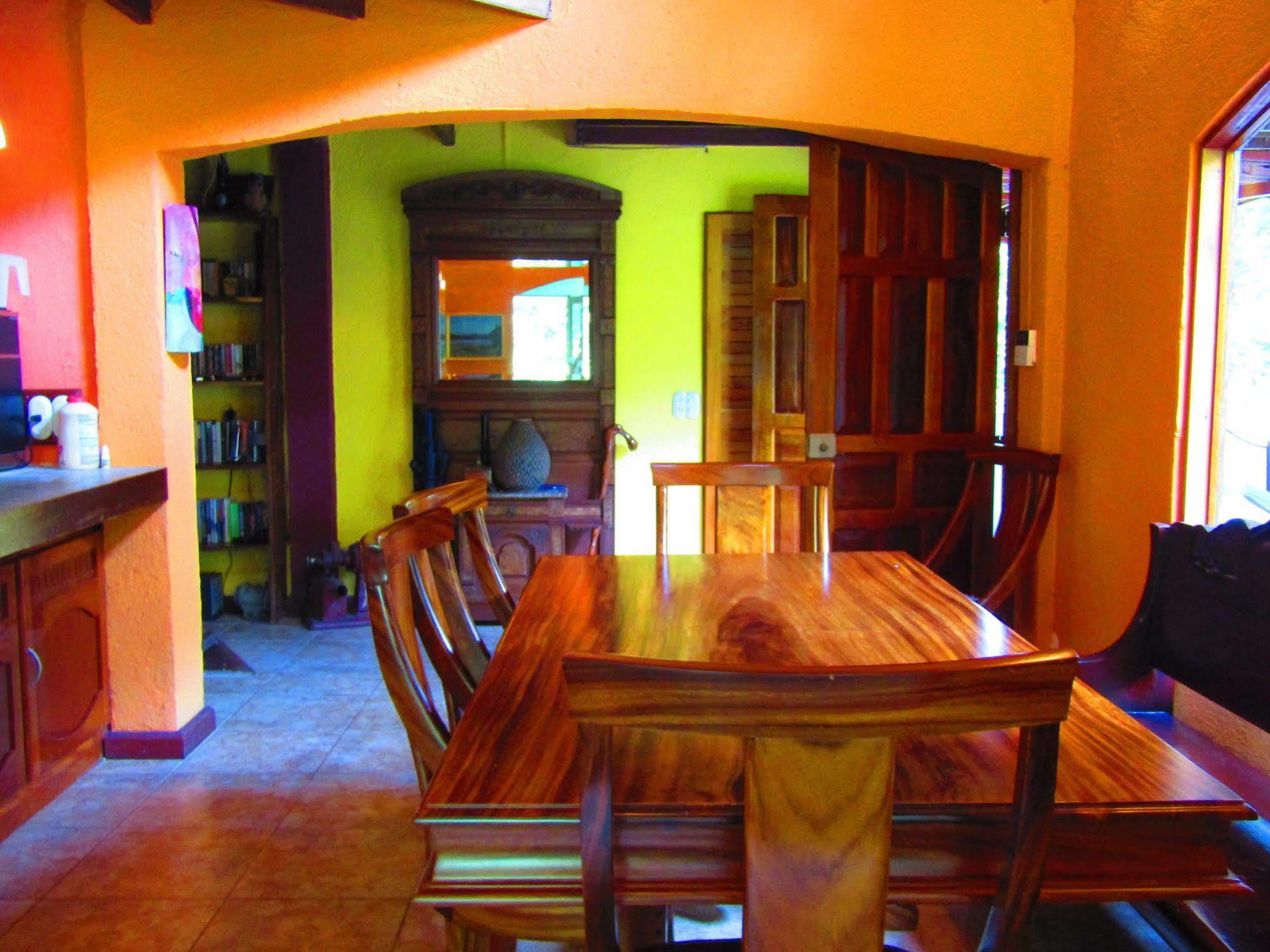 Agua Inn Nuevo Arenal Exterior photo